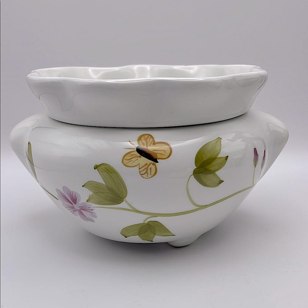 African Violet, 2 Piece, Hand-painted, Ceramic Planter,
Butterflies/Florals